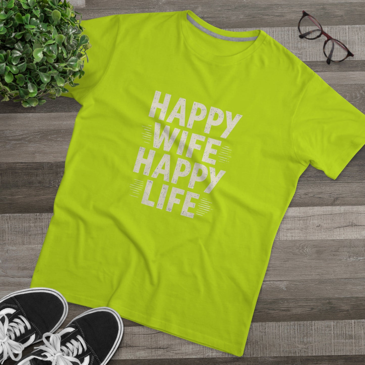Happy Wife, Happy Life Men's Modern-fit Tee - Inspirational Gift, Casual Wear, Everyday Style, Celebration Outfit, Humor Shirt