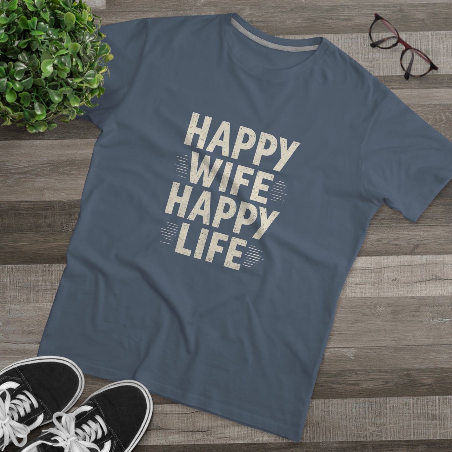 Happy Wife, Happy Life Men's Modern-fit Tee - Inspirational Gift, Casual Wear, Everyday Style, Celebration Outfit, Humor Shirt