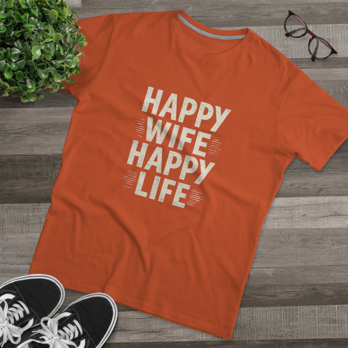 Happy Wife, Happy Life Men's Modern-fit Tee - Inspirational Gift, Casual Wear, Everyday Style, Celebration Outfit, Humor Shirt